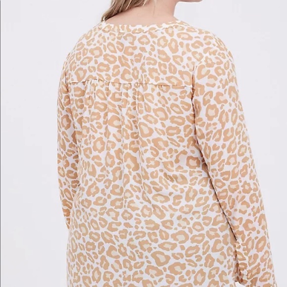 Torrid Georgette Lightweight Leopard Print Blouse - Sizes 1X & 2X - Picture 2 of 16